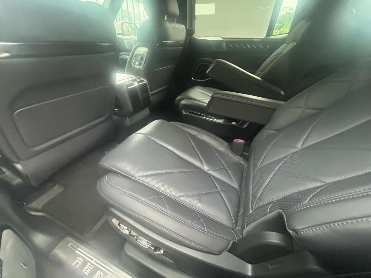2025 FangChengBao Bao 8 2.0T 245HP L4 E-CVT PHEV 36.8KWH image 13