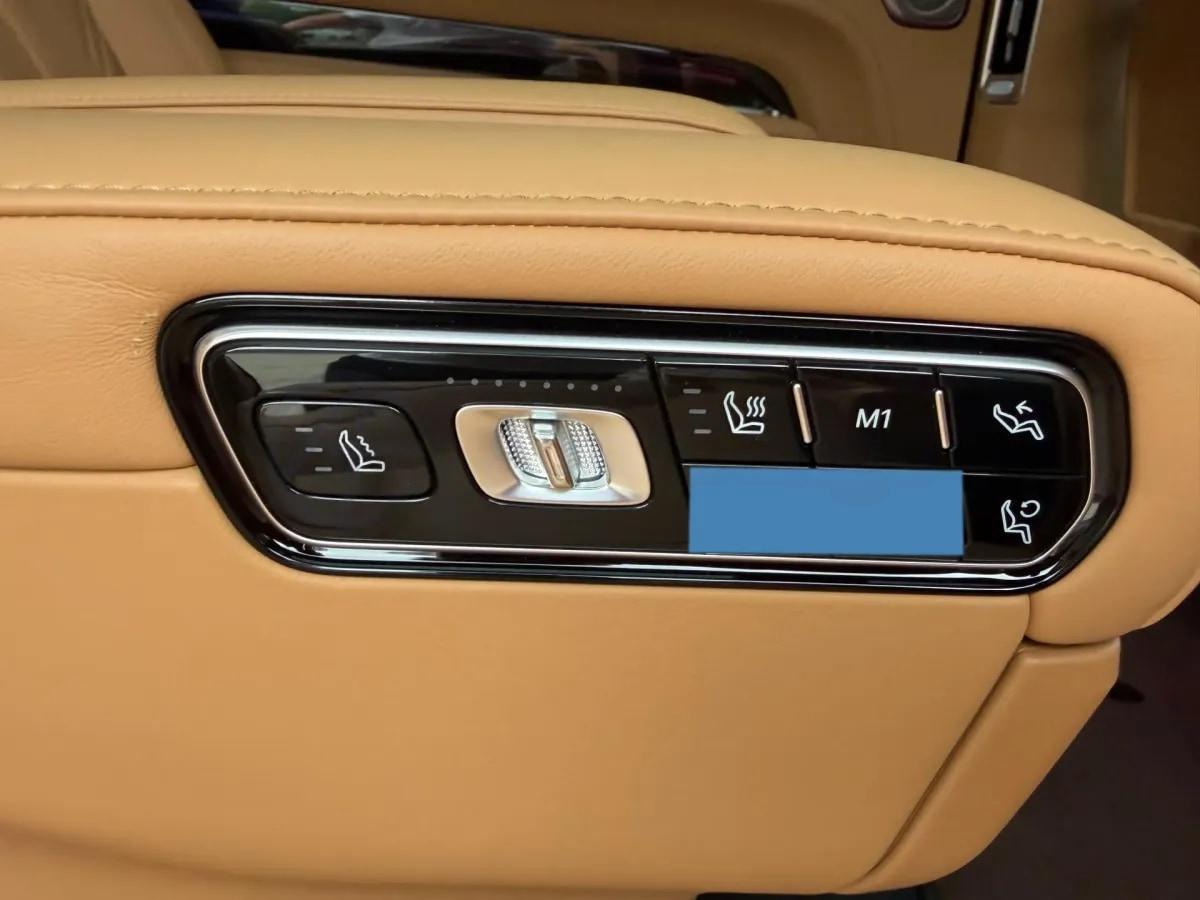 2025 Zeekr 9X 2.0T 279HP L4 1DHT PHEV image 13