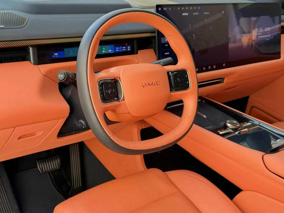 2025 LYNK&CO 900 2.0T 254HP L4 3DHT PHEV 52.38KWH 280km image 13