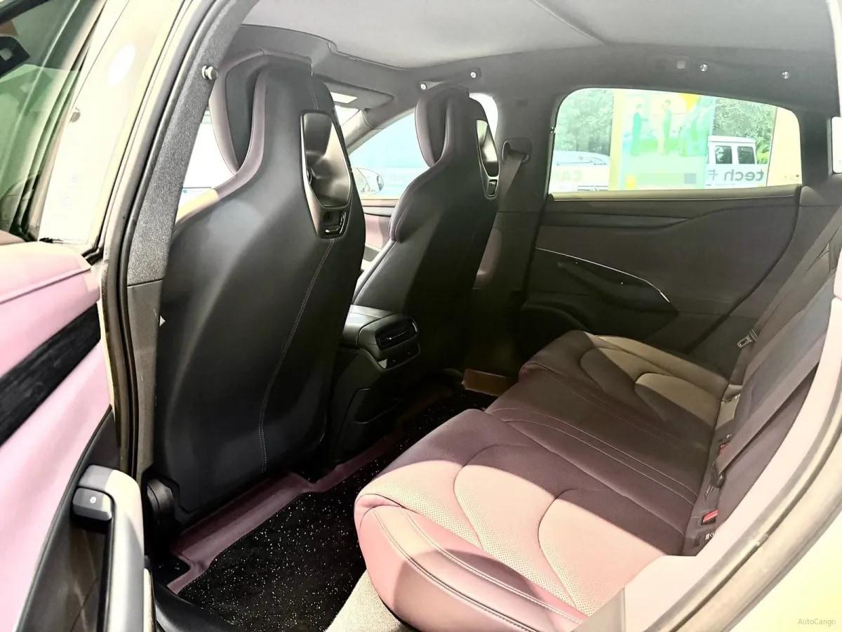 2024 Xiaomi SU7 BEV 73.6KWH 700km image 13