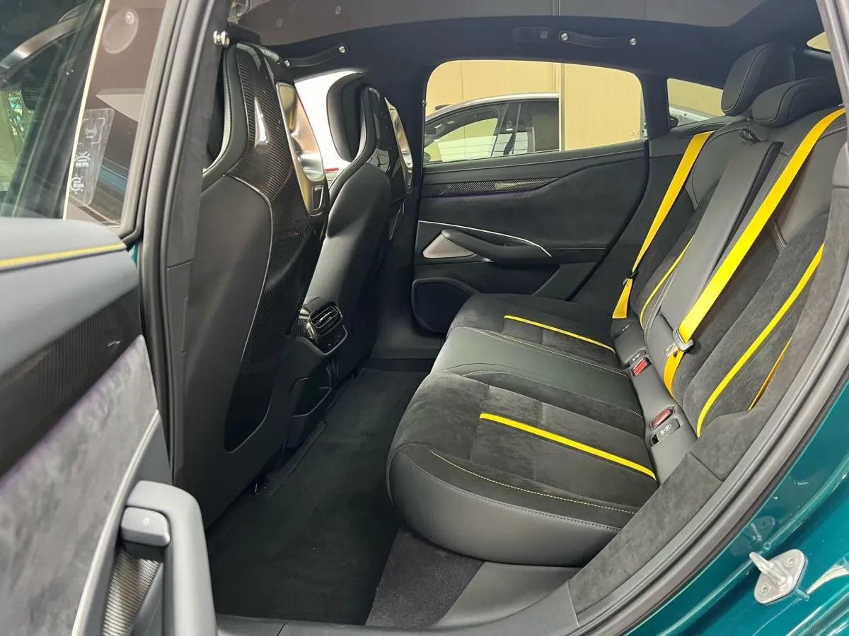 2025 Xiaomi SU7 Ultra BEV 93.7KWH image 13