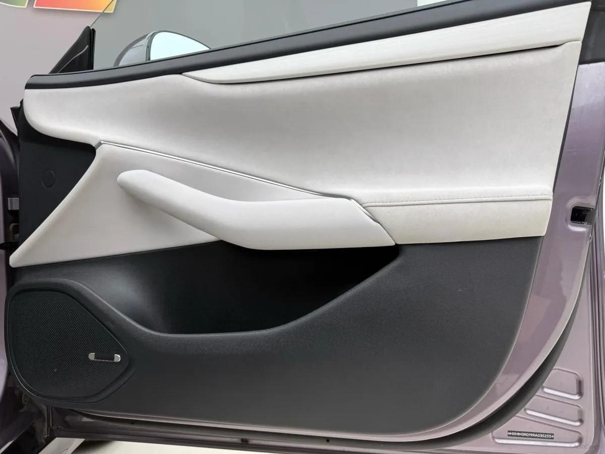 2024 Xiaomi SU7 BEV 73.6KWH image 13
