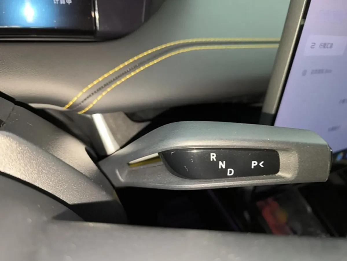 2025 Xiaomi SU7 Ultra BEV 93.7KWH 630km image 13