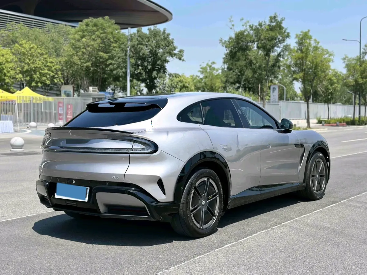 2025 Xiaomi YU7 BEV image 13