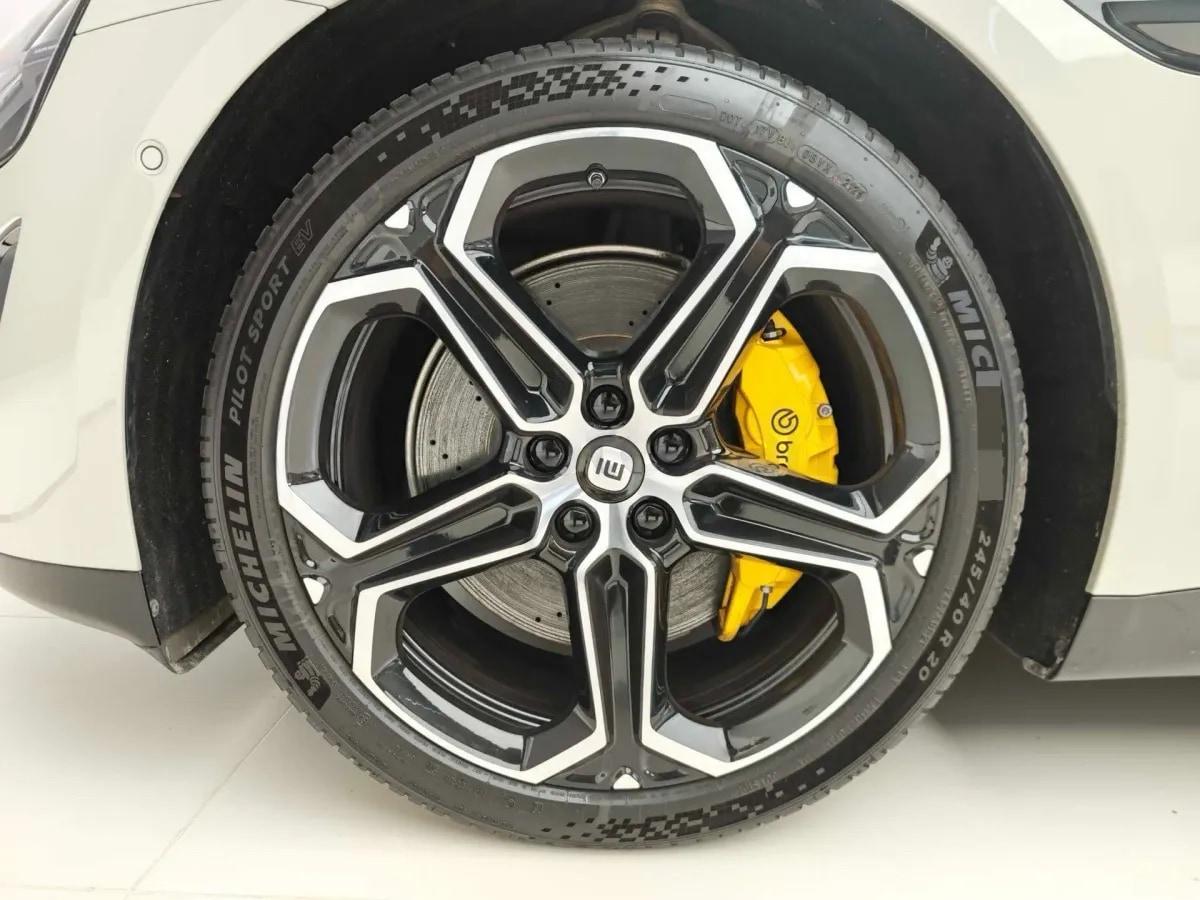 2024 Xiaomi SU7 BEV 73.6KWH 700km image 13