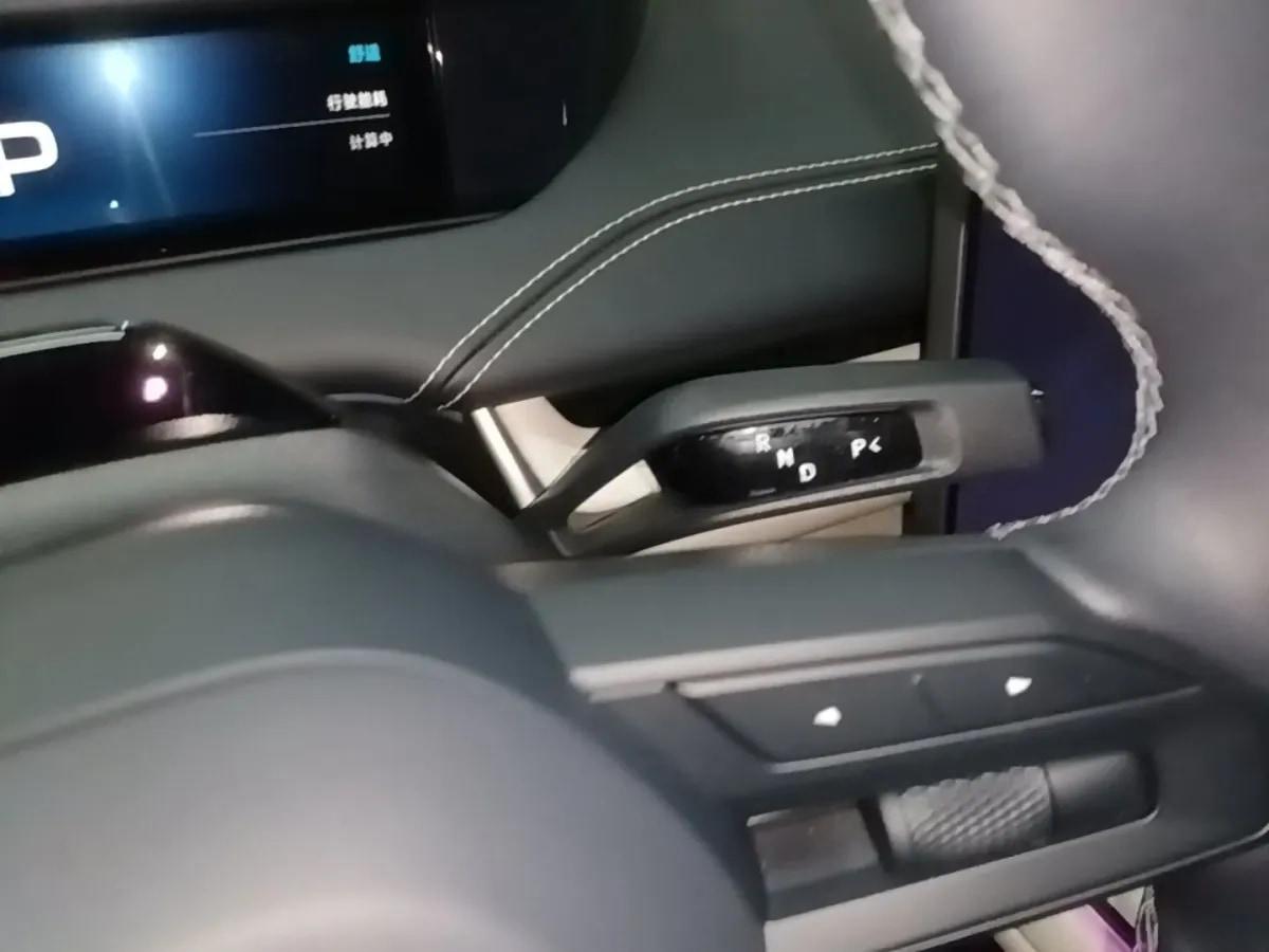 2024 Xiaomi SU7 BEV image 13