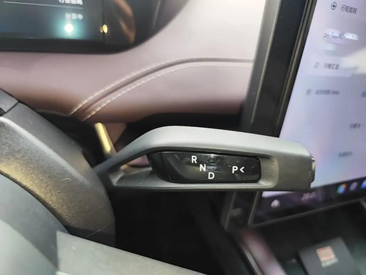 2024 Xiaomi SU7 BEV 73.6KWH 700km image 13