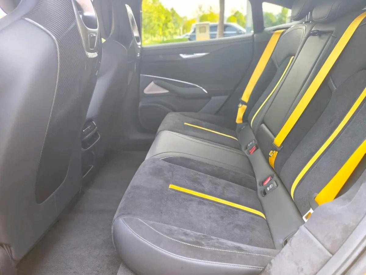 2025 Xiaomi SU7 Ultra BEV 93.7KWH 630km image 13