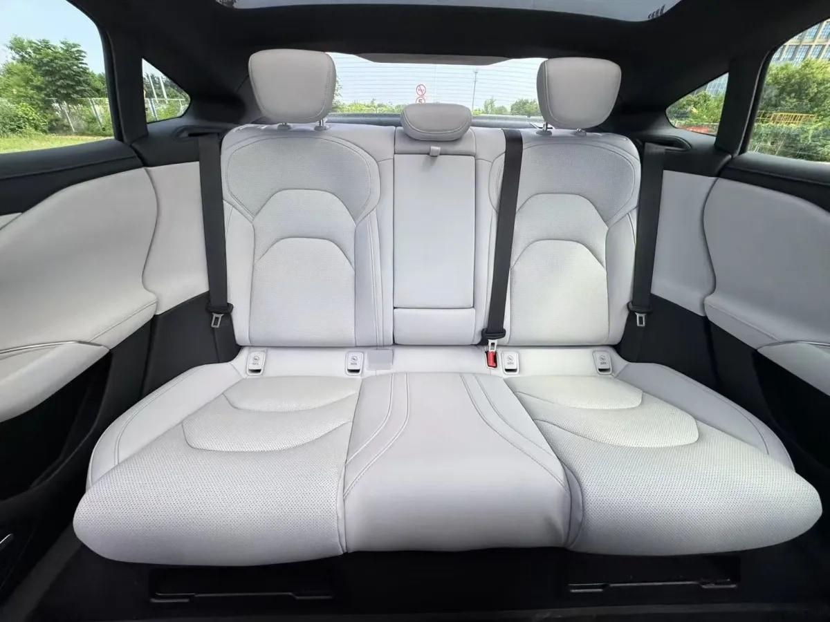 2024 Xiaomi SU7 BEV 73.6KWH image 13