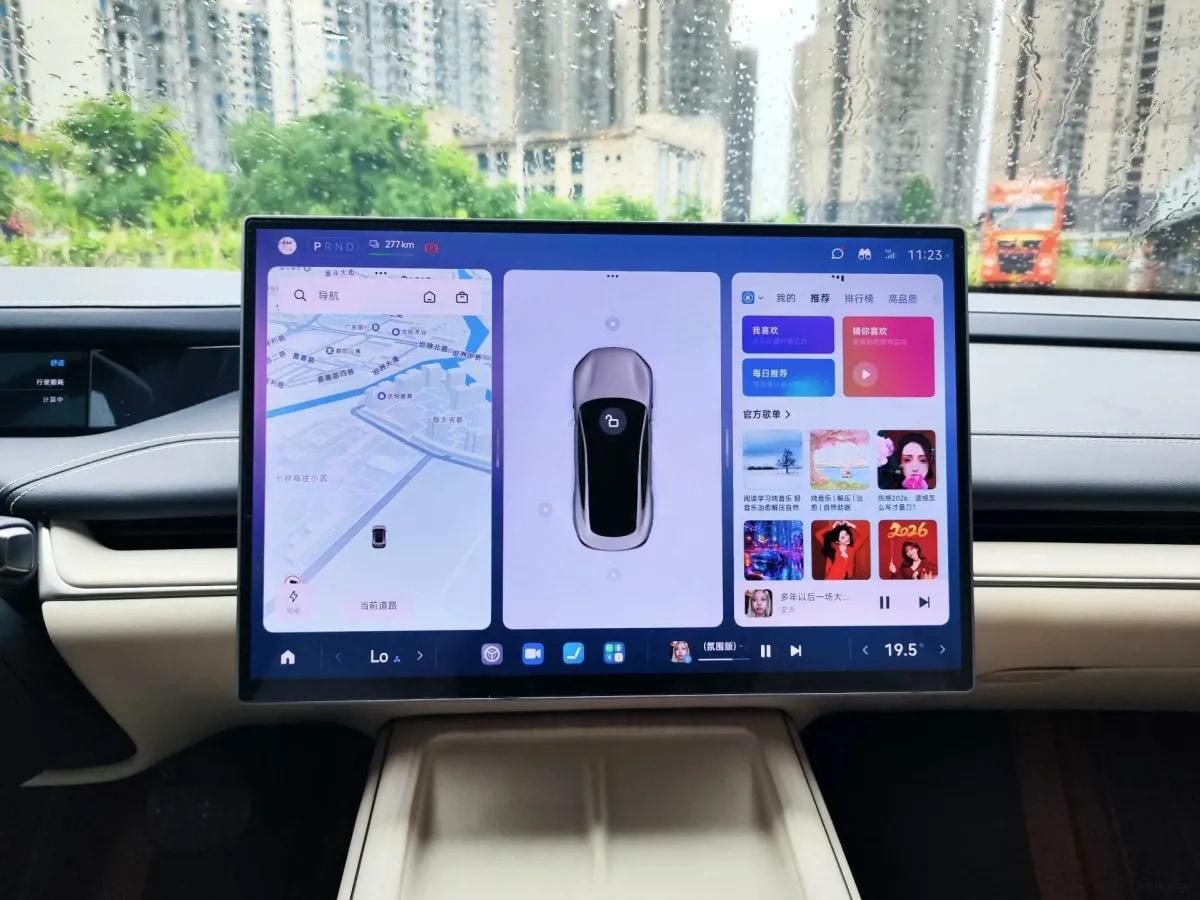 2024 Xiaomi SU7 BEV 73.6KWH image 13