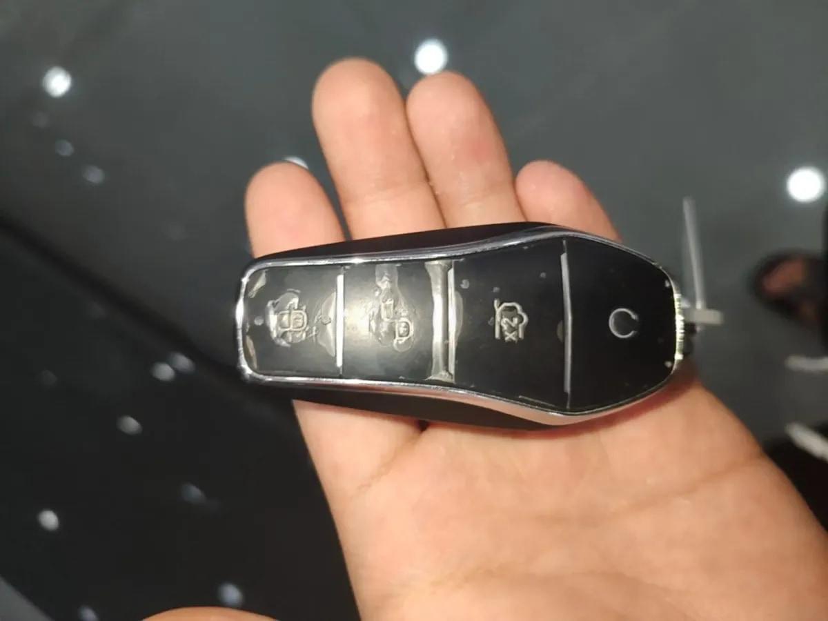 2025 BYD Tang L 1.5T 156HP L4 E-CVT PHEV image 13