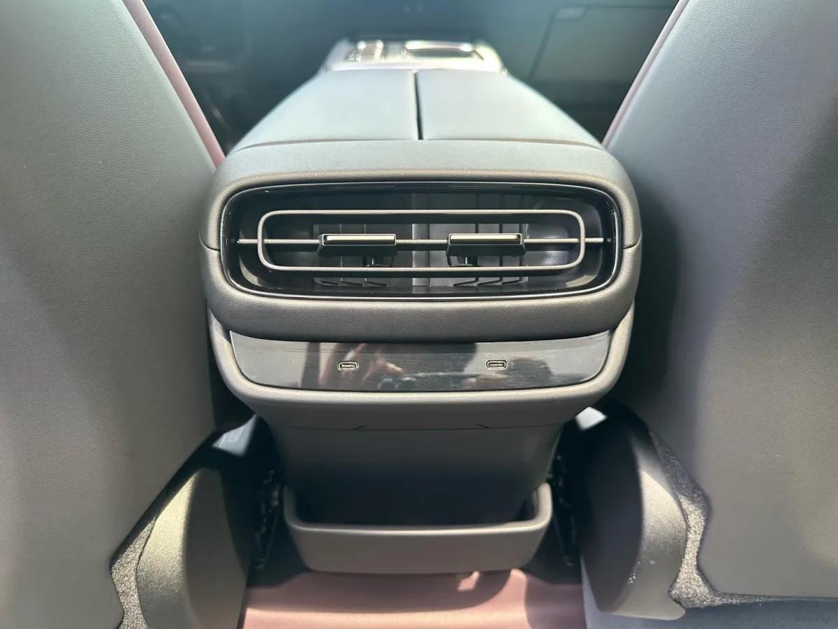 2024 Xiaomi SU7 BEV 94.3KWH image 14