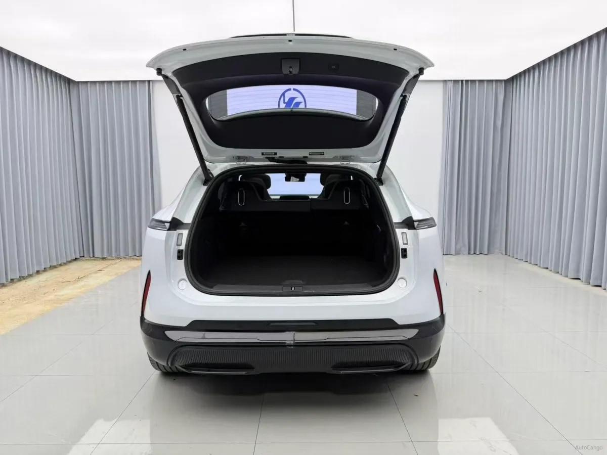 2024 Avatr 07 BEV 82.16KWH 650km image 14