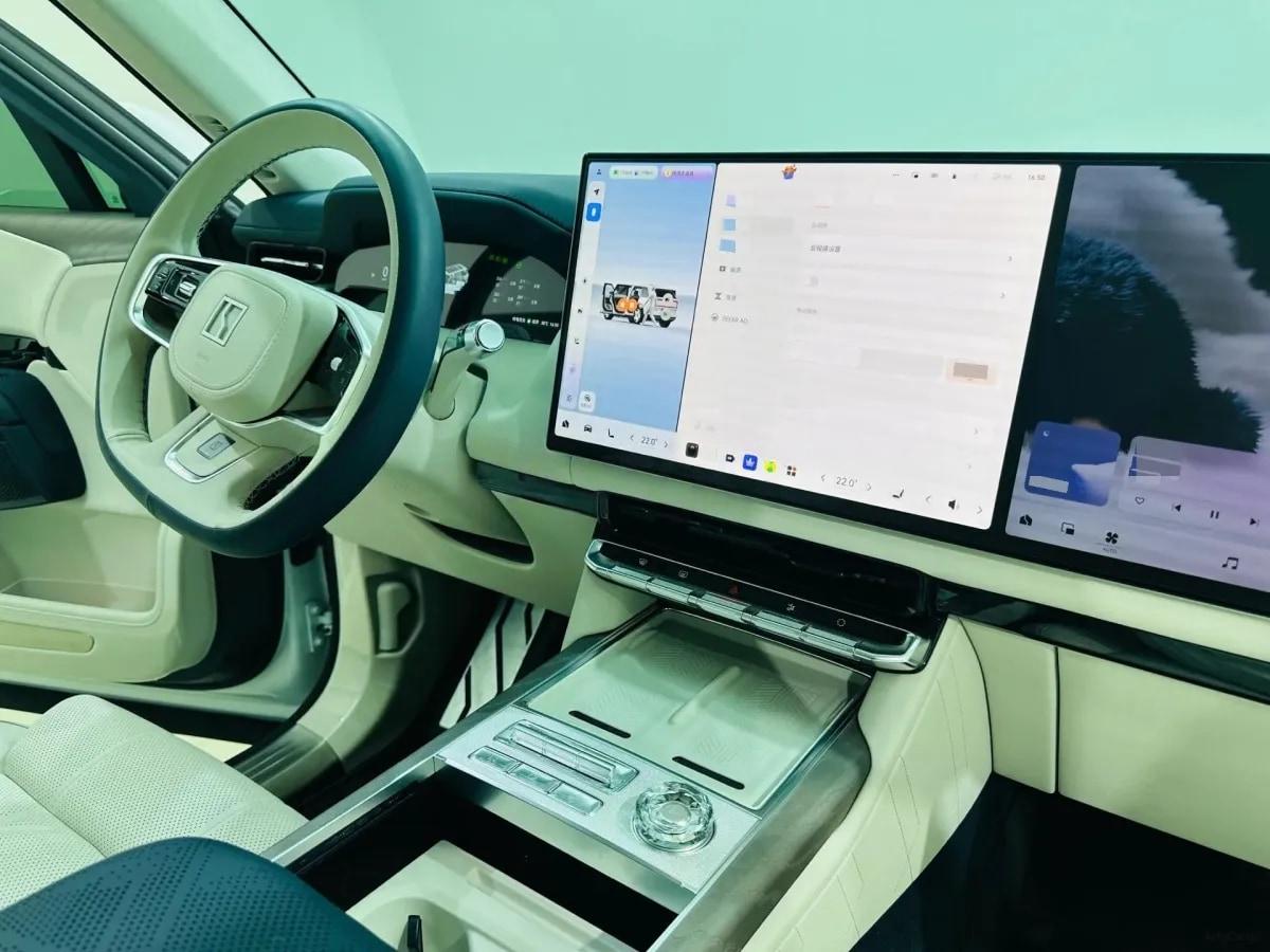 2025 Zeekr 9X 2.0T 279HP L4 1DHT PHEV image 14