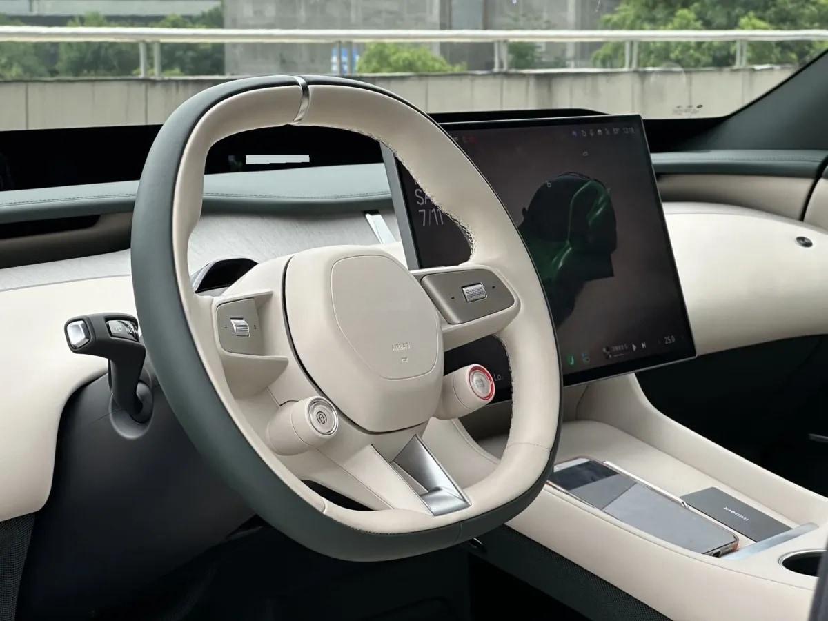 2025 Xiaomi YU7 BEV image 14