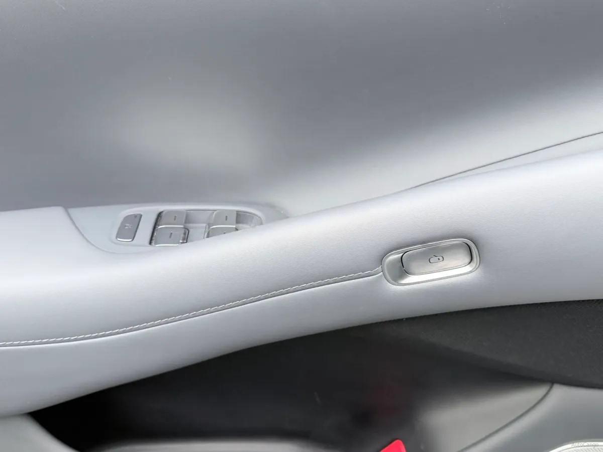 2025 Xiaomi YU7 BEV 96.3KWH 835km image 14