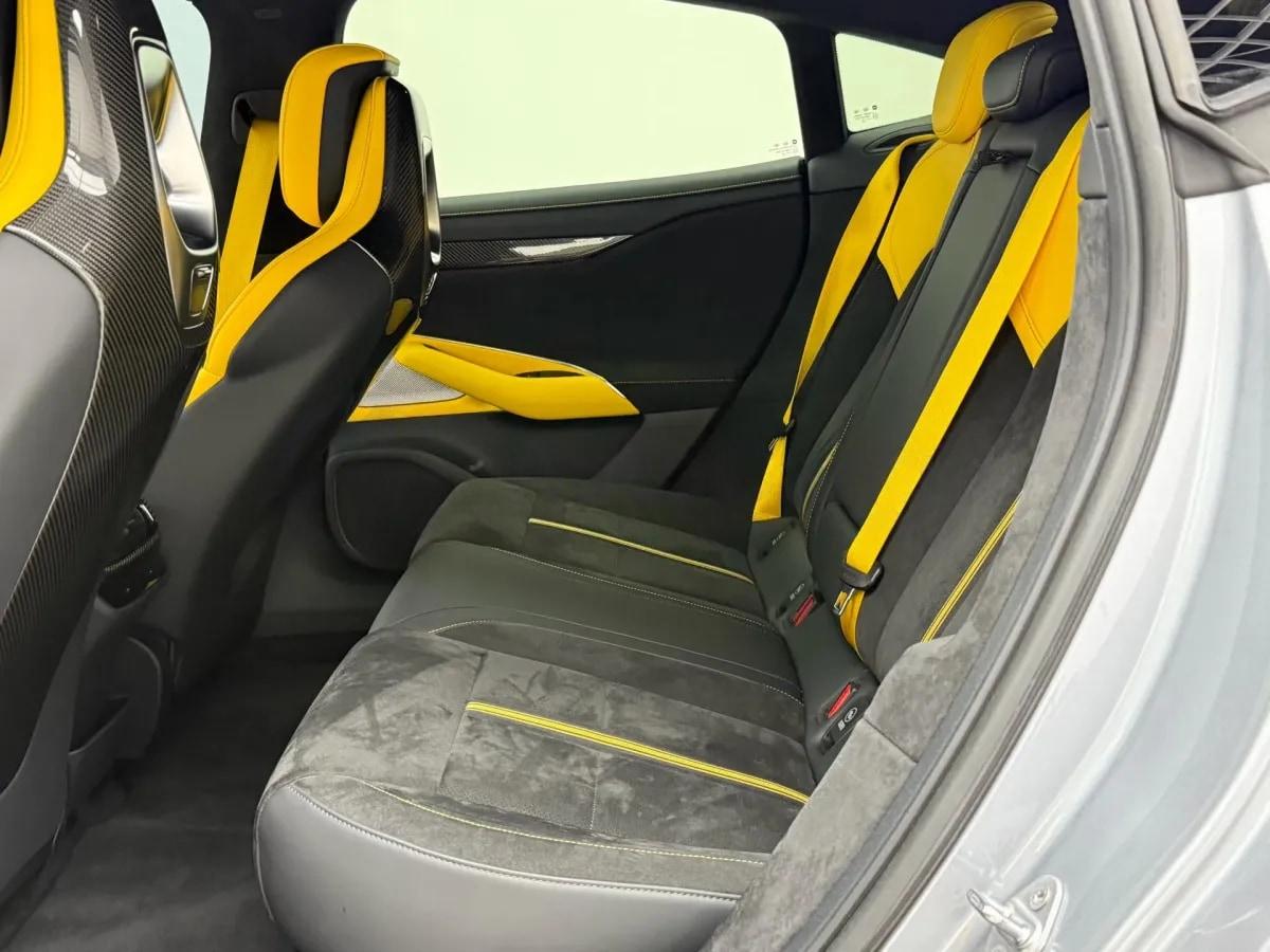 2025 Xiaomi SU7 Ultra BEV 93.7KWH 630km image 14