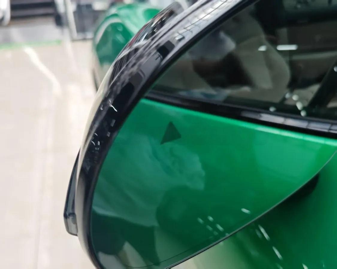 2025 Xiaomi YU7 BEV 101.7KWH image 14