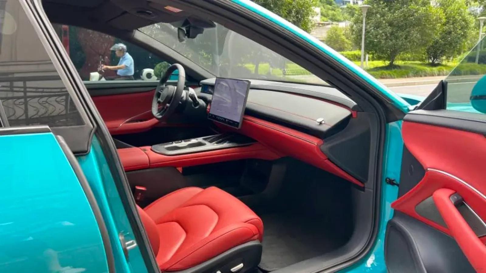 2024 Xiaomi SU7 BEV 73.6KWH image 14