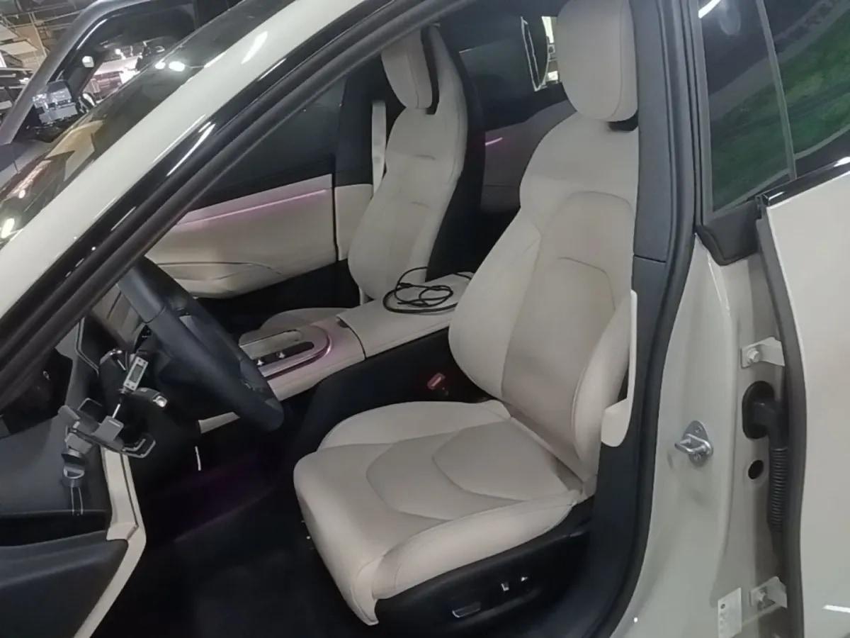 2024 Xiaomi SU7 BEV image 14
