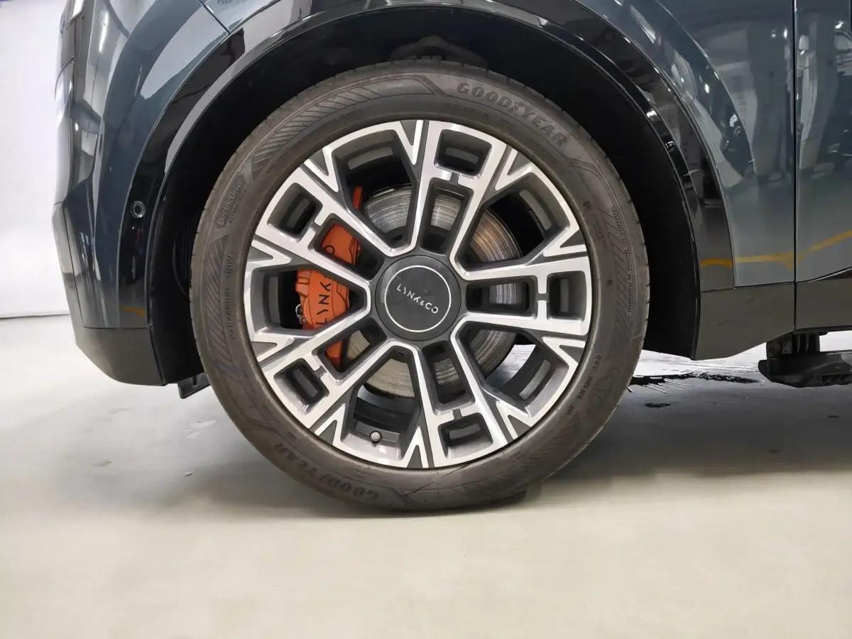 2025 LYNK&CO 900 2.0T 254HP L4 3DHT PHEV 52.38KWH 280km image 14