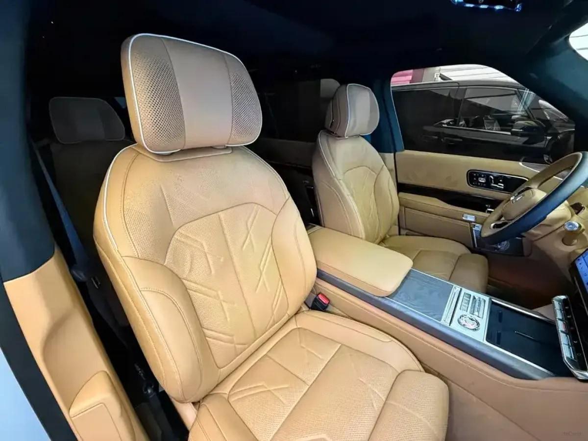 2025 Zeekr 9X 2.0T 279HP L4 1DHT PHEV 70KWH 380km image 14