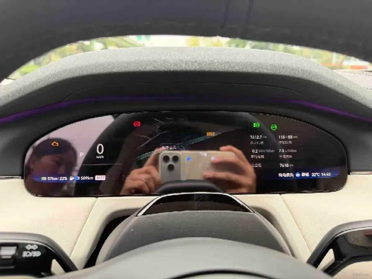 2026 Zeekr 8X 2.0T 279HP L4 1DHT PHEV 55KWH 318km image 14