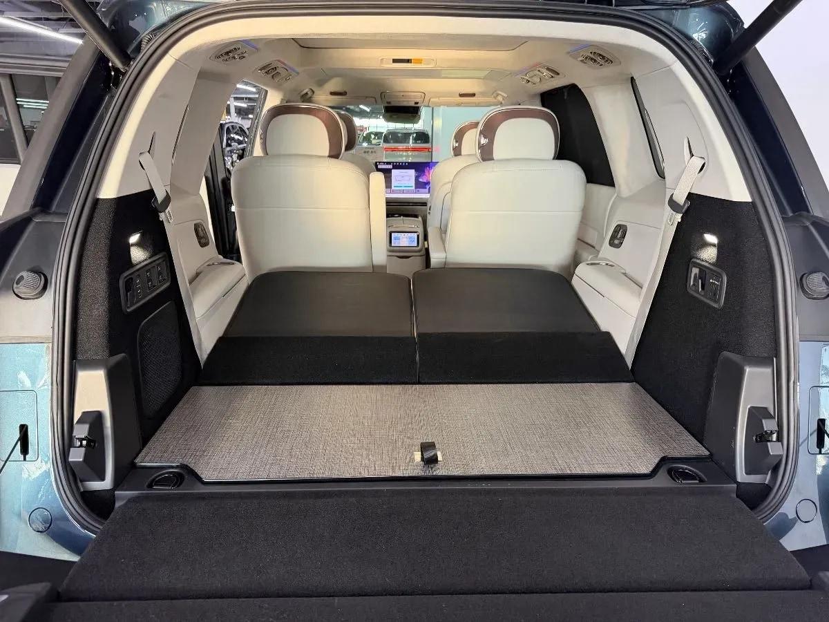 2025 LYNK&CO 900 2.0T 254HP L4 3DHT PHEV image 15