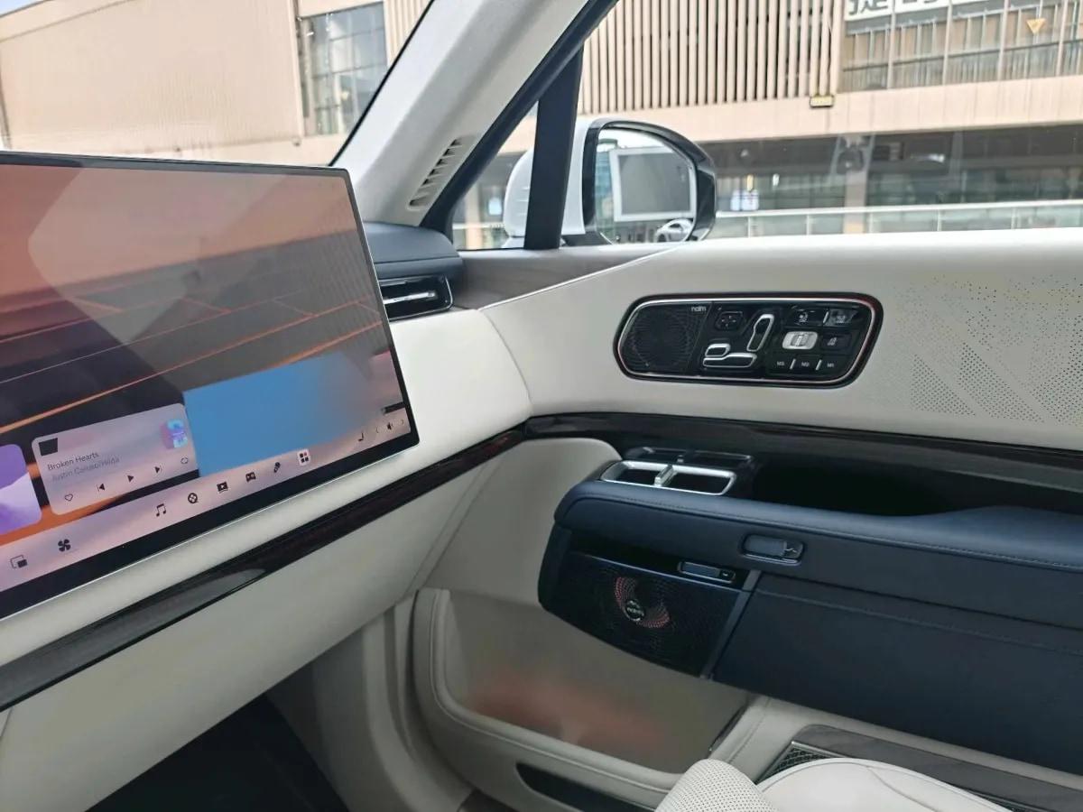 2025 Zeekr 9X 2.0T 279HP L4 1DHT PHEV 55KWH 288km image 15