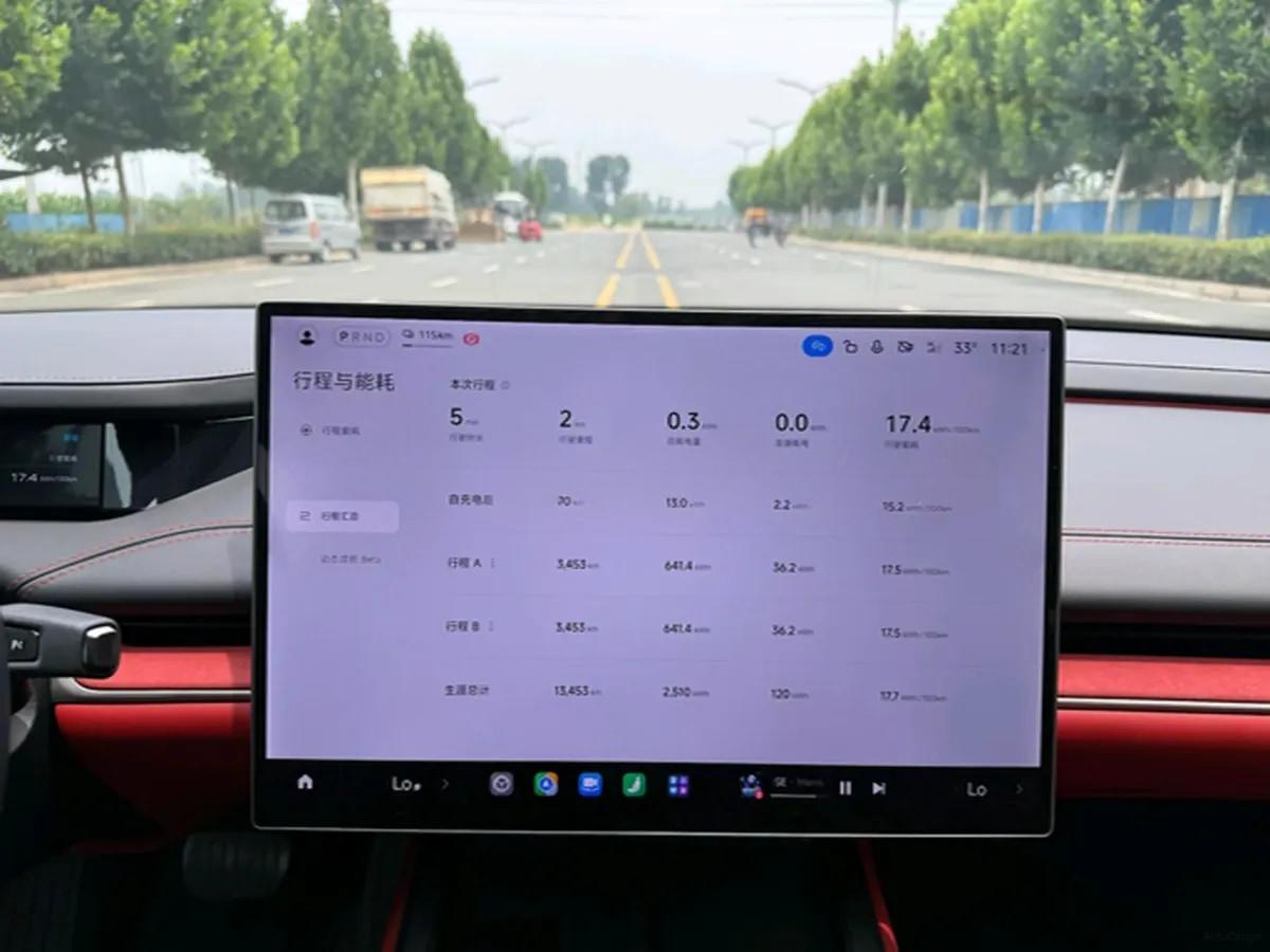 2024 Xiaomi SU7 BEV 73.6KWH image 15