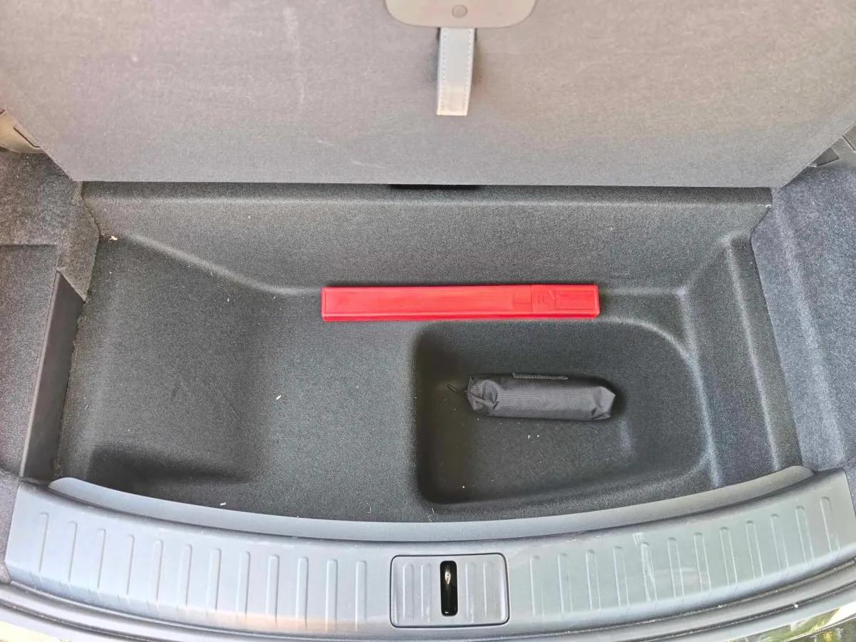 2025 Xiaomi YU7 BEV 96.3KWH 835km image 15
