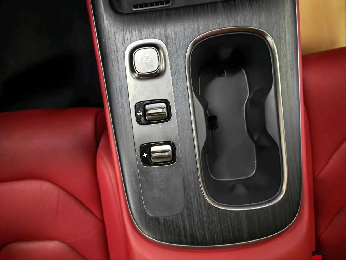 2024 Xiaomi SU7 BEV 73.6KWH image 15
