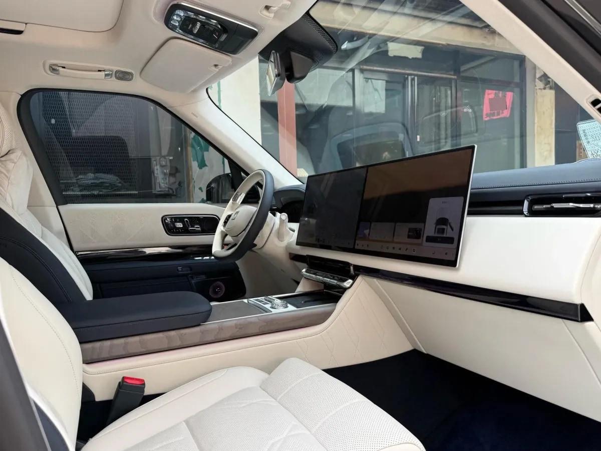 2025 Zeekr 9X 2.0T 279HP L4 1DHT PHEV image 16
