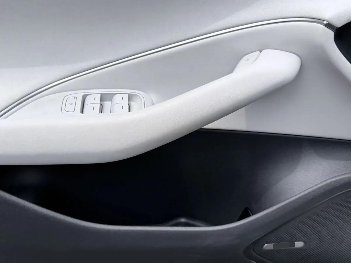 2024 Xiaomi SU7 BEV 94.3KWH image 16