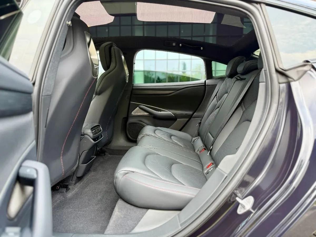 2024 Xiaomi SU7 BEV 94.3KWH 830km image 16