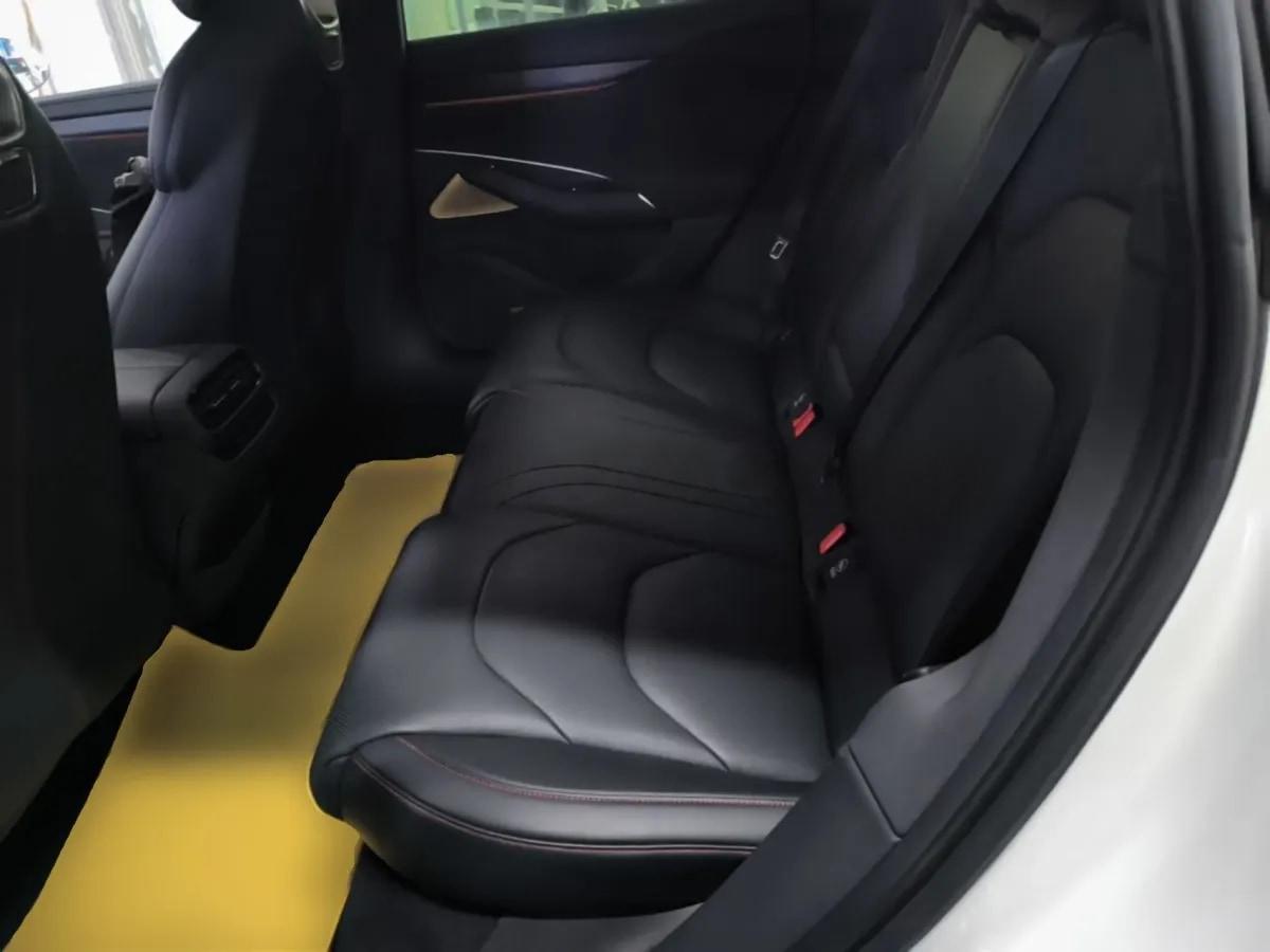 2024 Xiaomi SU7 BEV 73.6KWH 700km image 16