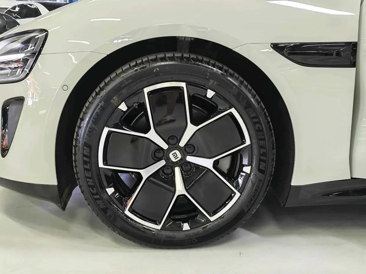 2024 Xiaomi SU7 BEV 73.6KWH image 16