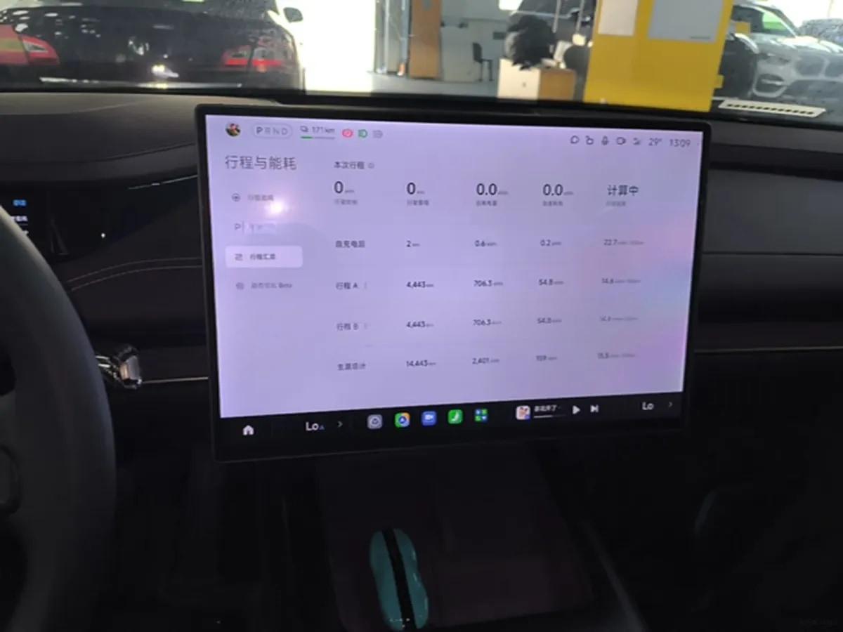 2024 Xiaomi SU7 BEV 73.6KWH 700km image 16