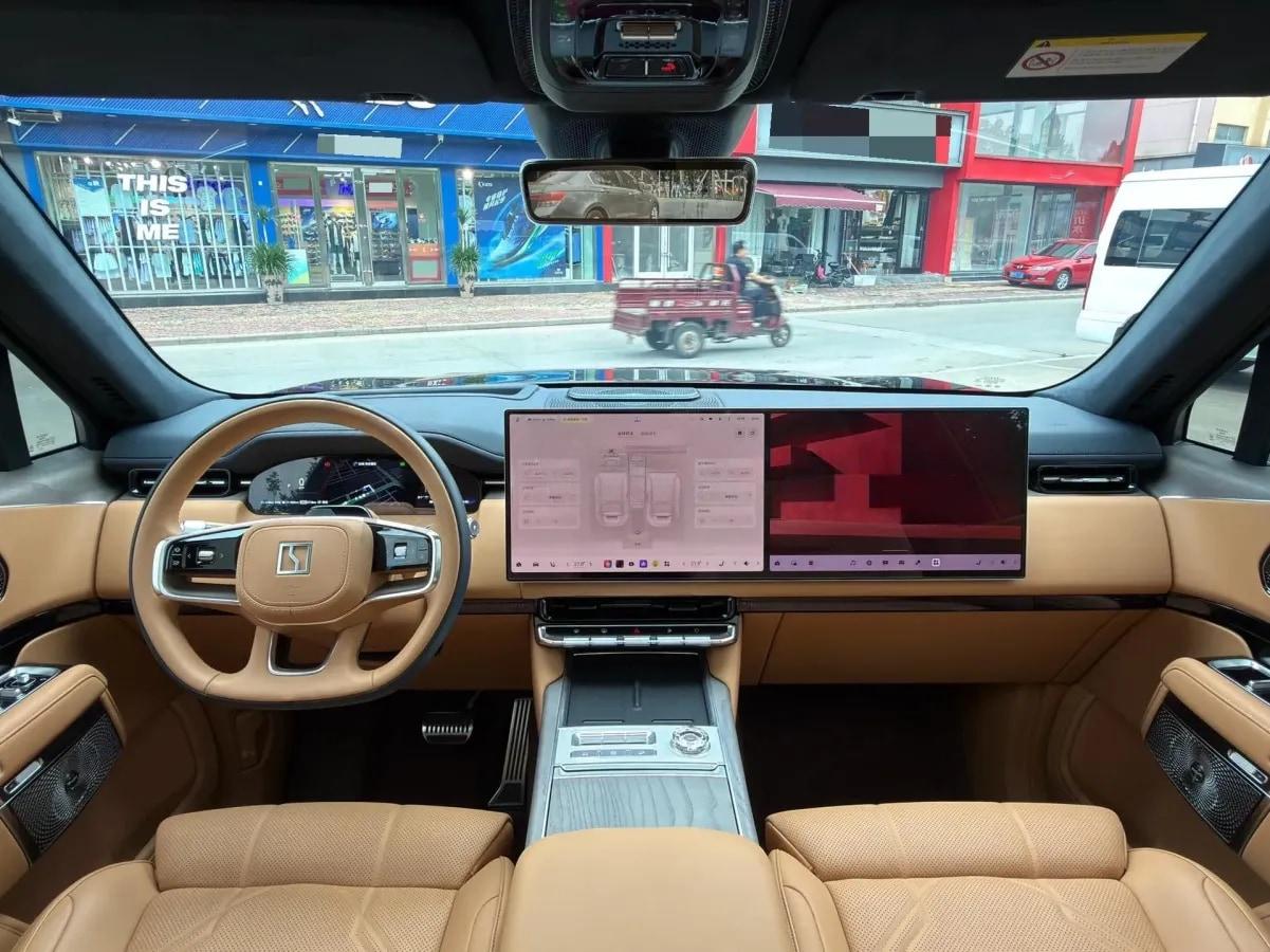 2025 Zeekr 9X 2.0T 279HP L4 1DHT PHEV image 16