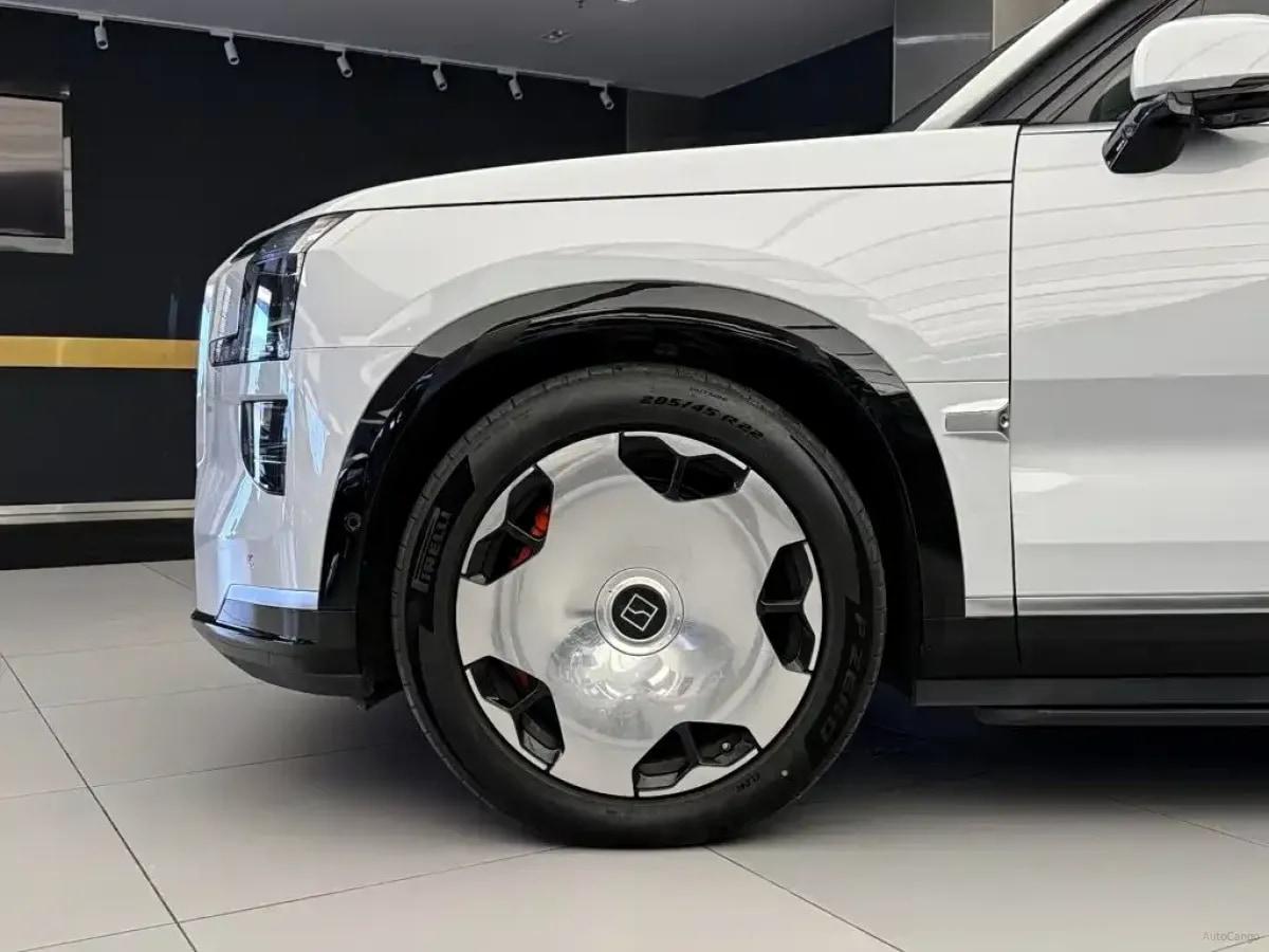 2025 Zeekr 9X 2.0T 279HP L4 1DHT PHEV 70KWH 380km image 16