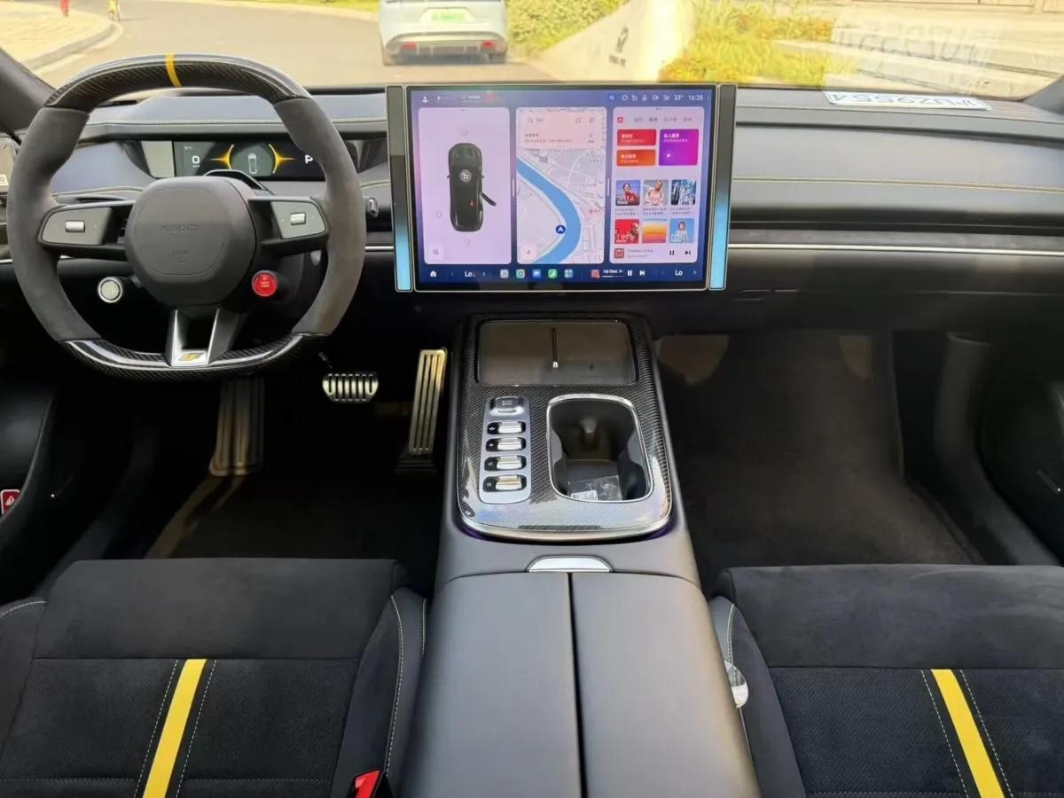 2025 Xiaomi SU7 Ultra BEV 93.7KWH 630km image 16