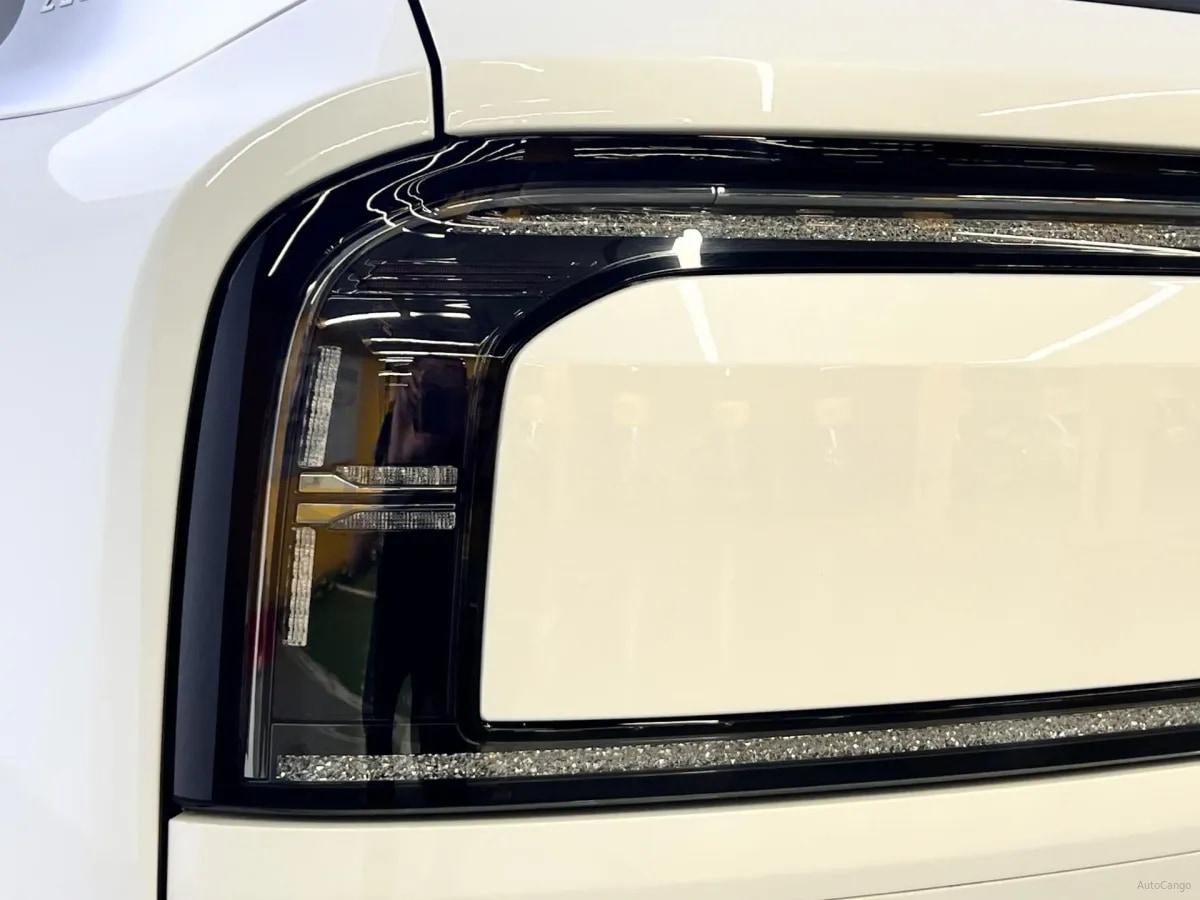 2025 Zeekr 9X 2.0T 279HP L4 1DHT PHEV 70KWH 355km image 17