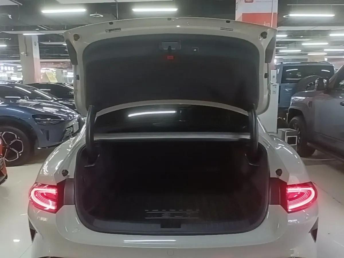 2024 Xiaomi SU7 BEV image 18