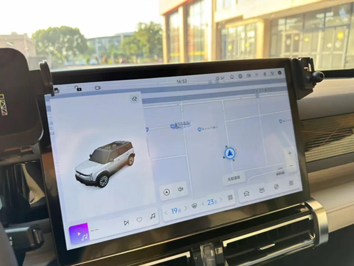 2024 iCAR iCAR 03 BEV 65.69KWH 472km image 18