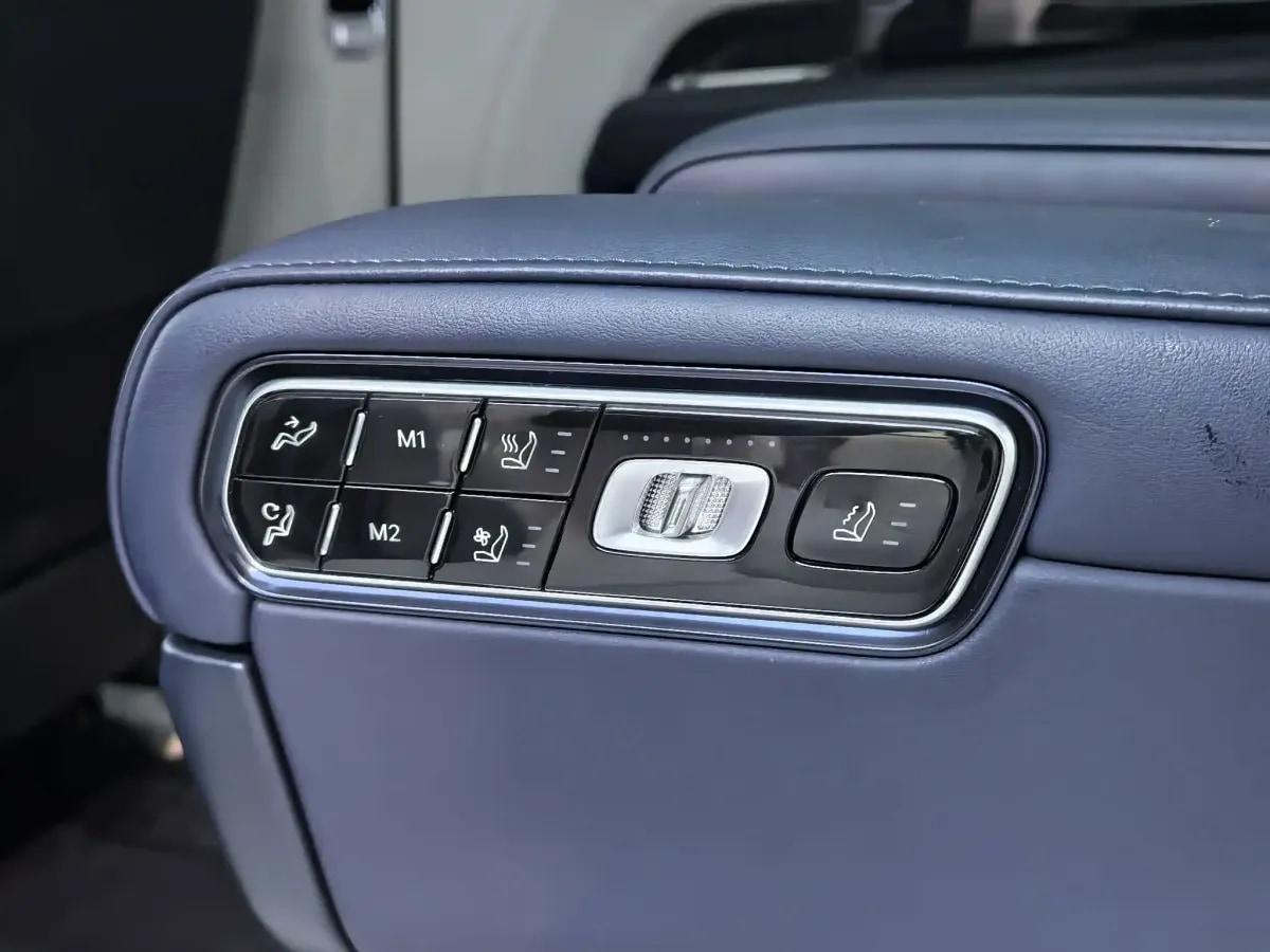 2025 Zeekr 9X 2.0T 279HP L4 1DHT PHEV 70KWH 380km image 18