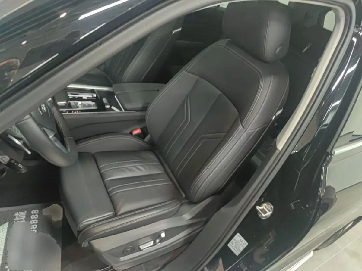 2024 Zeekr 009 BEV 140KWH image 18