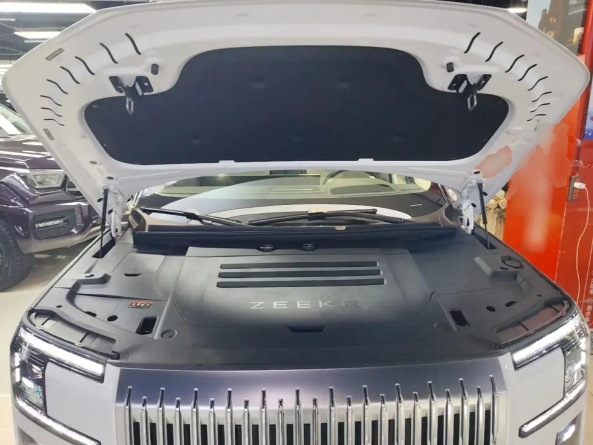2025 Zeekr 9X 2.0T 279HP L4 1DHT PHEV 70KWH 355km image 19
