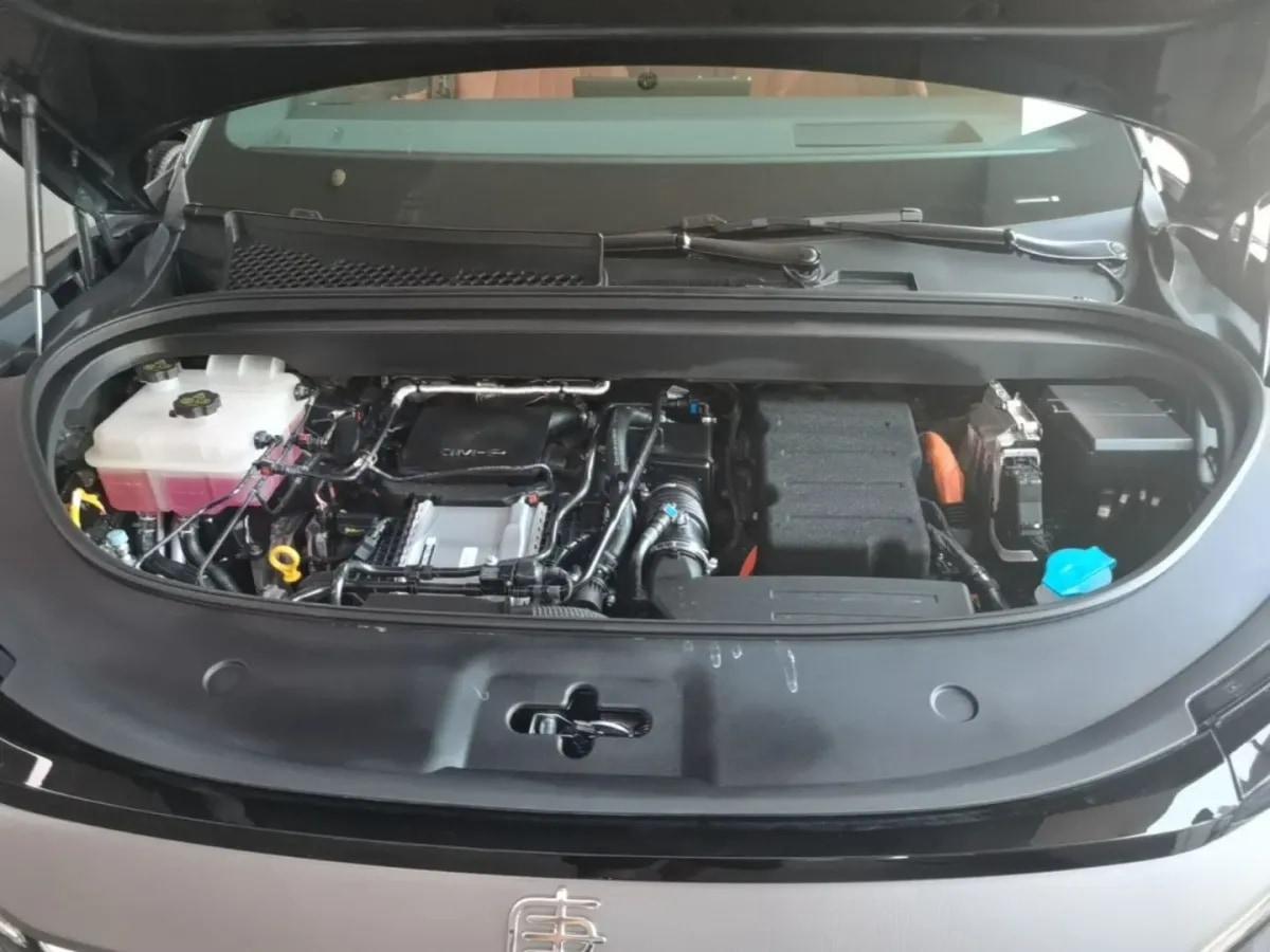 2025 BYD Tang L 1.5T 156HP L4 E-CVT PHEV 35.6KWH 200km image 19