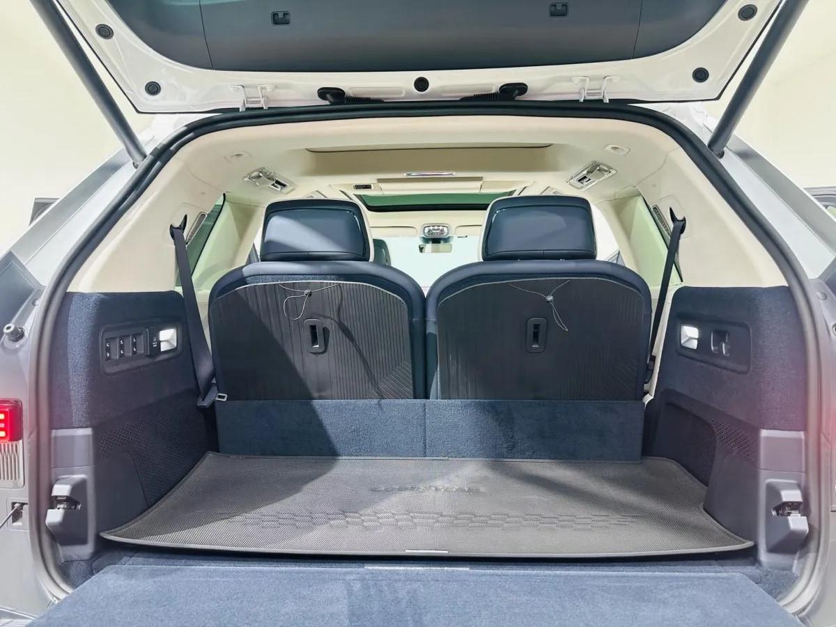 2025 Zeekr 9X 2.0T 279HP L4 1DHT PHEV image 19