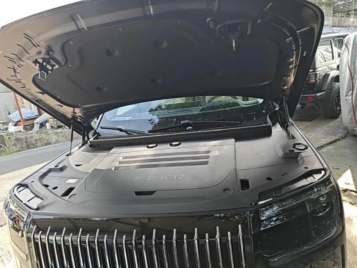 2025 Zeekr 9X 2.0T 279HP L4 1DHT PHEV image 19